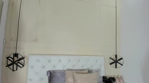 Luna online show from 12-30-24, 05:23