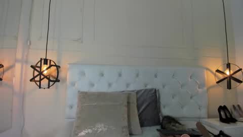 Luna online show from 01-15-25, 07:23