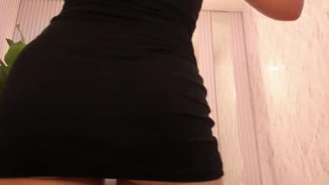 Snapshot of slut_milf4u chatting on 03-05-26, 01:23 Paola online show from 03-05-26, 01:23