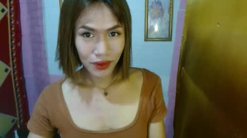 Snapshot of slutqueen_raz chatting on 10-30-25, 10:27 Raz online show from 10-30-25, 10:27