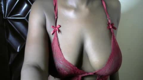 Snapshot of sluttx_choco chatting on 05-17-26, 12:30 sluttx_choco online show from 05-17-26, 12:30