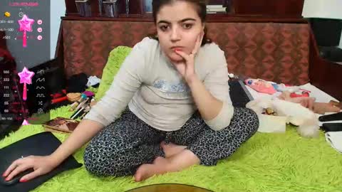 Snapshot of slutty_milf_bitch chatting on 10-26-25, 11:38 Ana online show from 10-26-25, 11:38