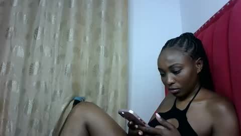 Snapshot of slutty_tracy chatting on 02-12-26, 06:58 slutty online show from 02-12-26, 06:58