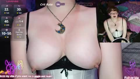 Snapshot of sluttyfrea chatting on 05-22-26, 06:42 Faye online show from 05-22-26, 06:42