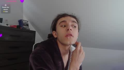 Natsu online show from 01-12-26, 06:02