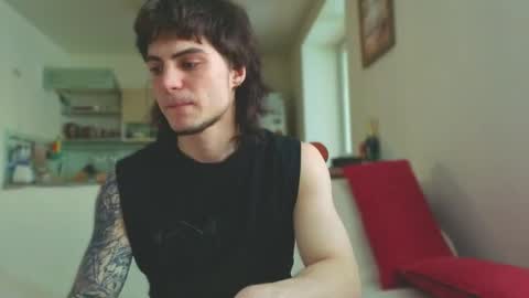 Snapshot of sly_gus chatting on 03-15-26, 12:44 Gus online show from 03-15-26, 12:44