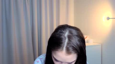 Lily online show from 12-21-25, 01:07