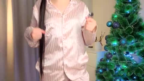 Lily online show from 01-06-26, 01:04