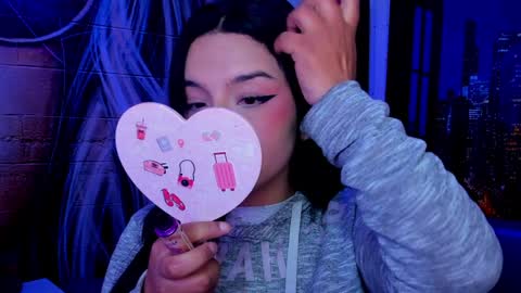 Mariana Torres online show from 12-07-24, 01:18