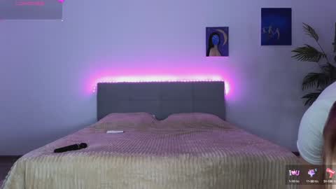 Emily online show from 01-08-25, 03:19