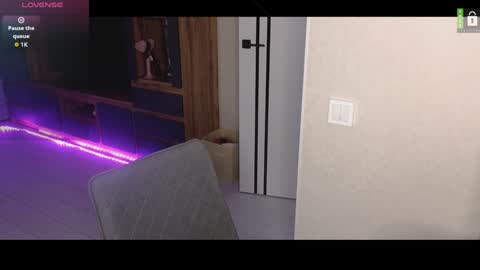 Emily online show from 12-04-25, 08:39