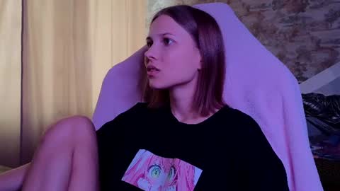 Emma online show from 06-09-26, 02:28