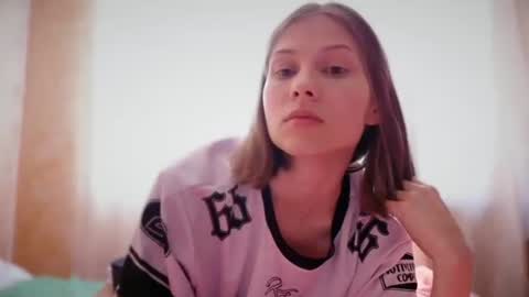 Emma online show from 06-20-26, 10:07