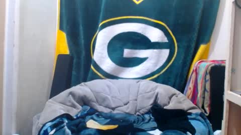 small wood21 online show from 02-28-25, 11:47