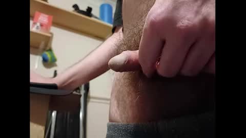 Snapshot of smallhairyuncut chatting on 12-02-24, 09:17 Small Hairy Uncut online show from 12-02-24, 09:17