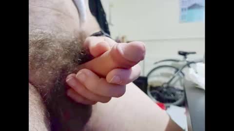 Snapshot of smallhairyuncut chatting on 10-17-25, 01:09 Small Hairy Uncut online show from 10-17-25, 01:09