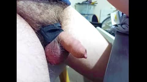 Small Hairy Uncut online show from 05-02-26, 07:30