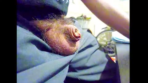 Small Hairy Uncut online show from 05-06-26, 08:14