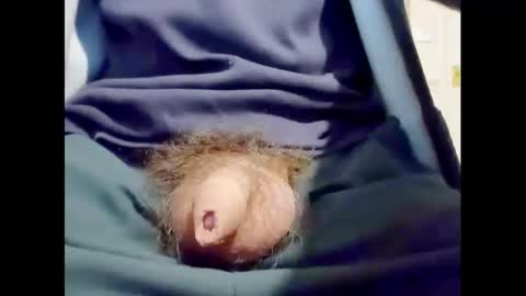 Small Hairy Uncut online show from 09-15-25, 11:27