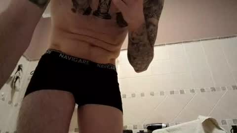 smallone8825 online show from 02-04-26, 12:11