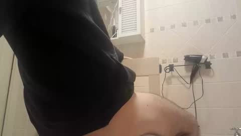 Snapshot of smallone8825 chatting on 04-01-26, 05:19 smallone8825 online show from 04-01-26, 05:19