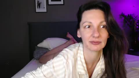 Anna no bbbbybybbabebyy just Anna. And dont call me mom please. online show from 03-03-25, 05:31