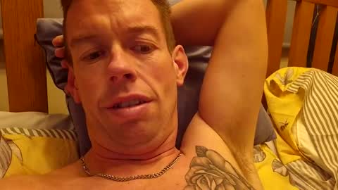 Snapshot of smallville456 chatting on 10-23-25, 07:12 smallville456 online show from 10-23-25, 07:12