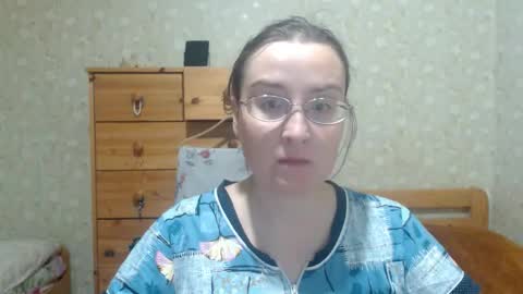 smart_rose online show from 12-22-25, 05:43