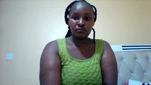 Snapshot of smartqueen1 chatting on 03-27-26, 09:42 Katerina online show from 03-27-26, 09:42