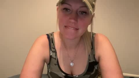 Snapshot of smexxii93 chatting on 12-09-24, 02:56 smexxii93 online show from 12-09-24, 02:56