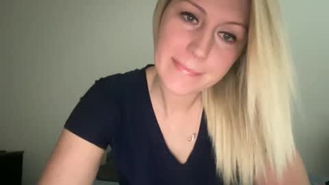 Snapshot of smexxii93 chatting on 01-29-25, 05:35 smexxii93 online show from 01-29-25, 05:35