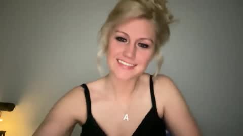 smexxii93 online show from 02-13-26, 03:57