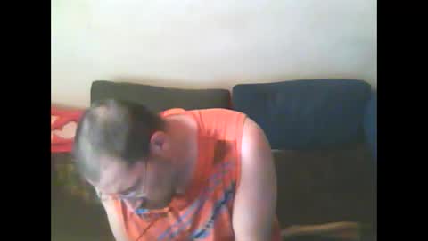 Snapshot of smi35 chatting on 06-05-26, 06:52 smi35 online show from 06-05-26, 06:52