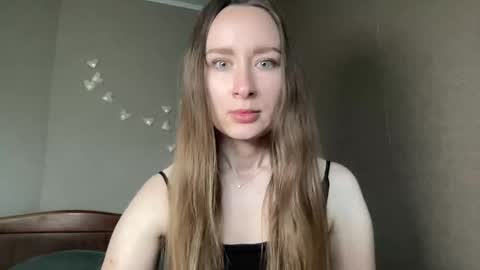 smilequeen_ online show from 10-12-25, 10:58