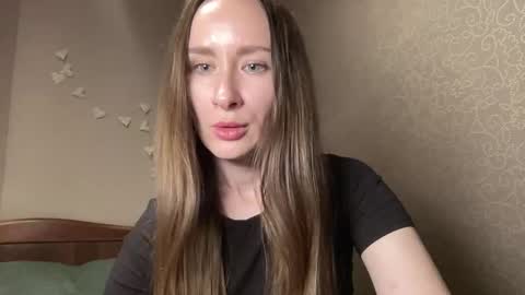 smilequeen_ online show from 10-18-25, 06:08