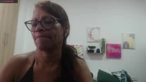 Smileth online show from 11-15-25, 12:23