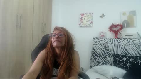 Smileth online show from 05-08-26, 02:22