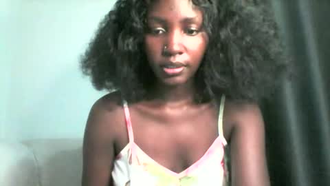 Snapshot of smileykesh chatting on 09-17-25, 06:31 smileykesh online show from 09-17-25, 06:31