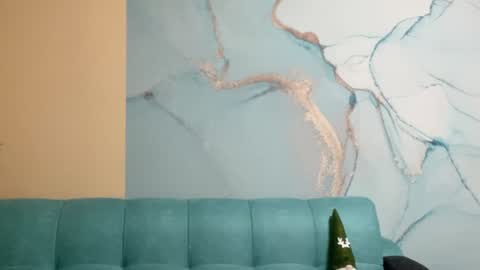 Snapshot of smiling_riddle chatting on 12-17-24, 01:27 smiling_riddle online show from 12-17-24, 01:27
