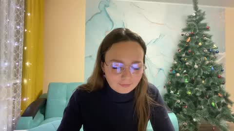 Snapshot of smiling_riddle chatting on 12-20-24, 08:34 smiling_riddle online show from 12-20-24, 08:34
