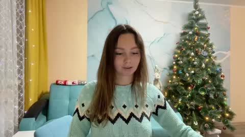 Snapshot of smiling_riddle chatting on 12-27-24, 12:45 smiling_riddle online show from 12-27-24, 12:45