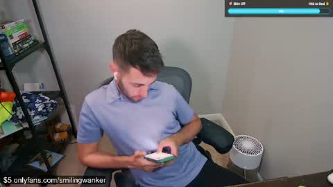 Snapshot of smilingwanker chatting on 06-20-26, 01:30 smilingwanker online show from 06-20-26, 01:30