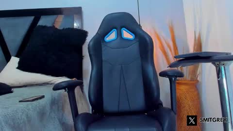 Snapshot of smitgrey chatting on 02-21-26, 09:49 SMIT online show from 02-21-26, 09:49