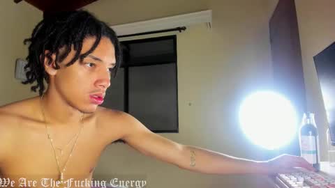 Snapshot of smith_66jr chatting on 02-26-26, 04:44 smitt jr online show from 02-26-26, 04:44