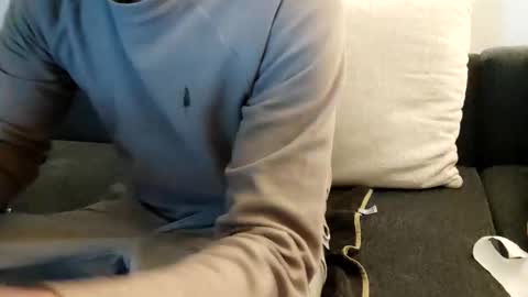 Snapshot of smokeandwatching chatting on 01-03-25, 01:05 Smokeandwatching online show from 01-03-25, 01:05