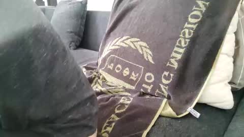 Snapshot of smokeandwatching chatting on 02-23-25, 01:42 Smokeandwatching online show from 02-23-25, 01:42