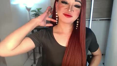 Amanda online show from 01-08-25, 03:17