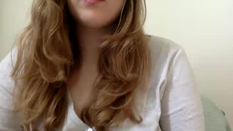 Snapshot of smokeshow3 chatting on 12-05-24, 06:33 smokeshow3 online show from 12-05-24, 06:33