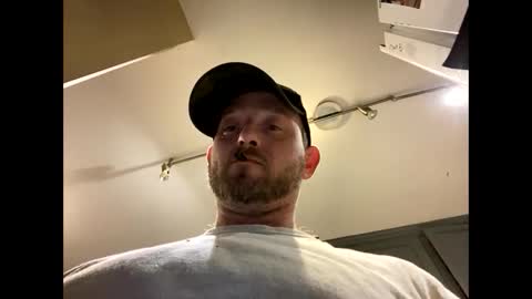 Snapshot of smokeymt420 chatting on 02-10-25, 01:35 smokeymt420 online show from 02-10-25, 01:35