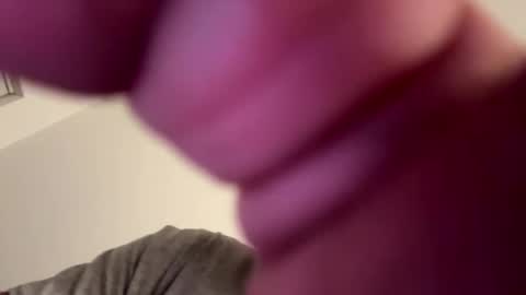 Snapshot of smokeymt420 chatting on 09-10-25, 06:24 smokeymt420 online show from 09-10-25, 06:24